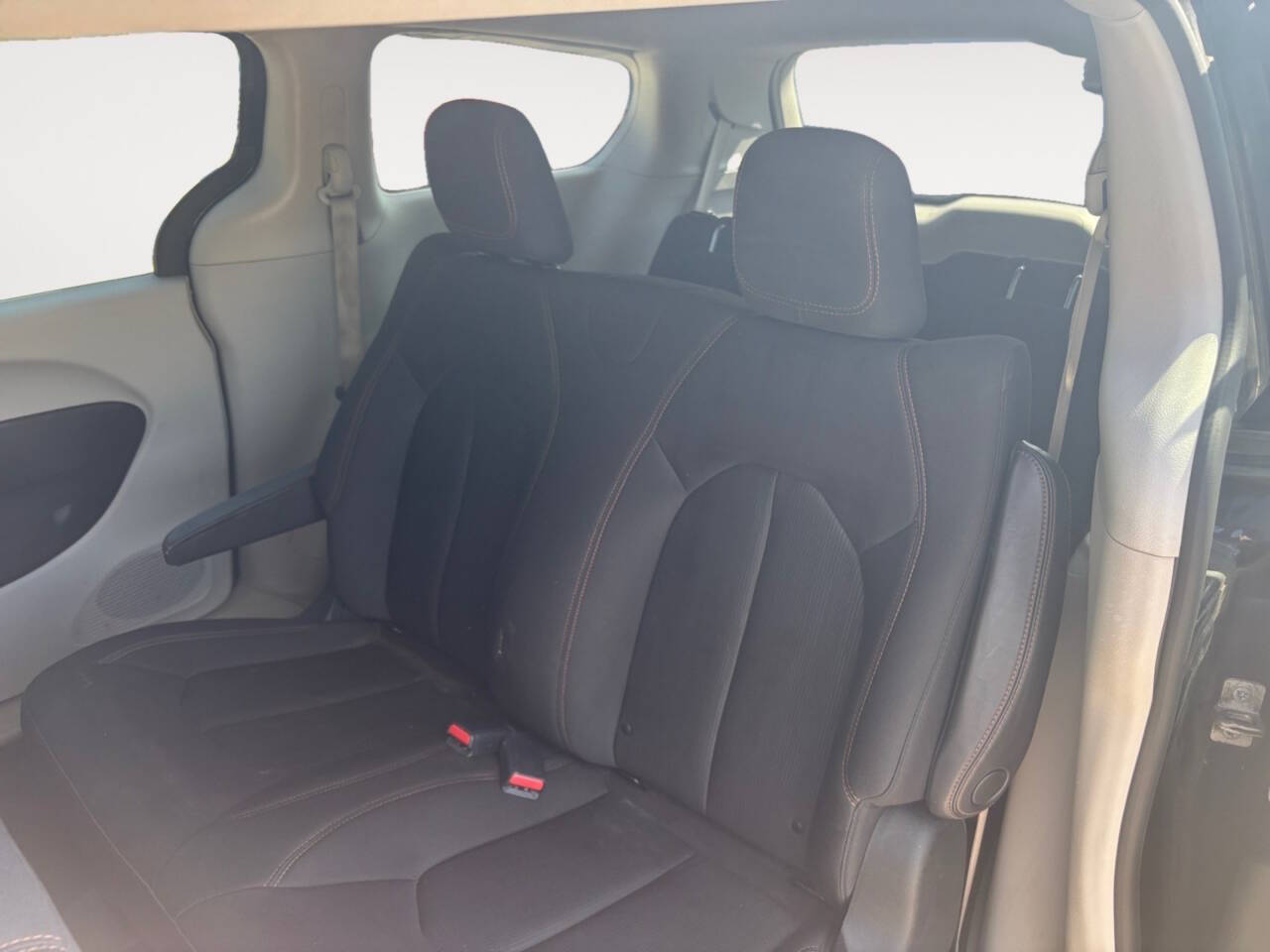 2021 Chrysler Voyager LX 4dr Mini Van