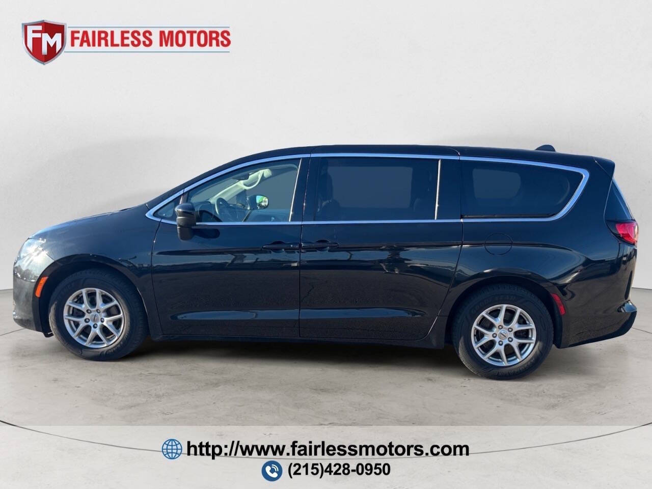 2024 Chrysler Voyager LX 4dr Mini Van