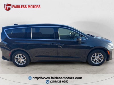 2024 Chrysler Voyager LX 4dr Mini Van