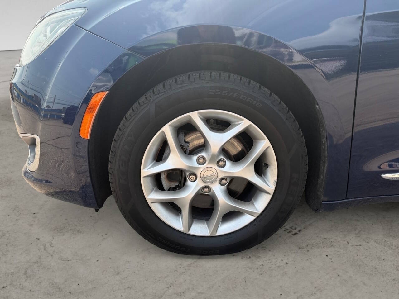 2020 Chrysler Pacifica Touring L Plus 4dr Mini Van
