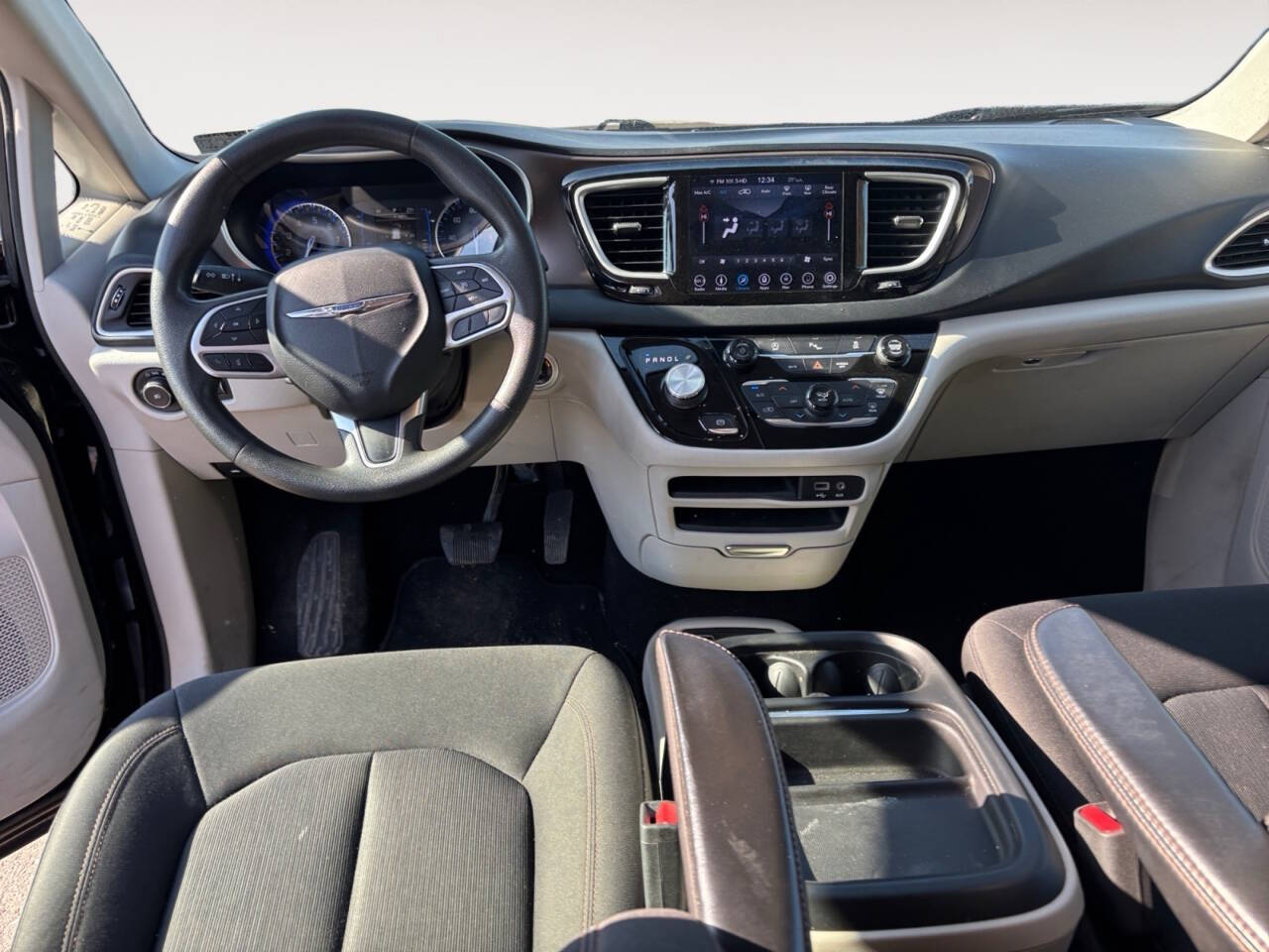 2018 Chrysler Pacifica Touring Plus 4dr Mini Van