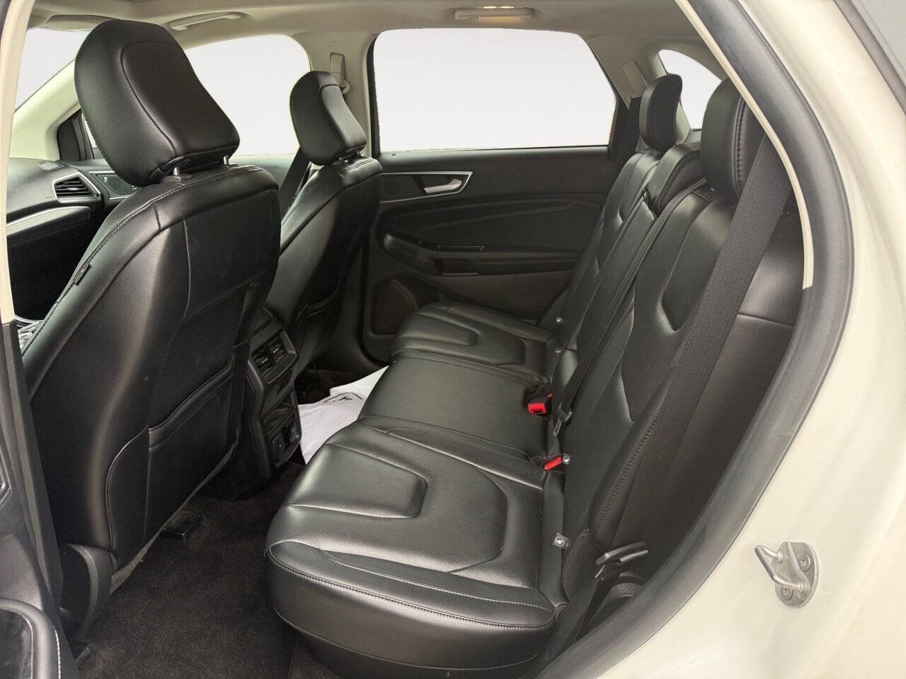 2020 Ford Edge Titanium AWD 4dr Crossover