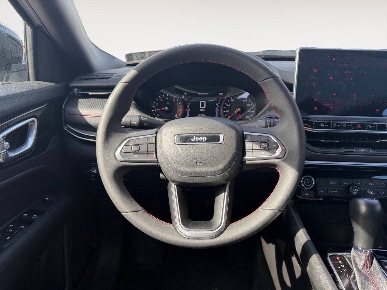 2025 Jeep Compass Trailhawk 4x4 4dr SUV
