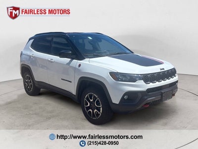 2025 Jeep Compass Trailhawk 4x4 4dr SUV