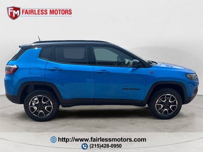 2025 Jeep Compass Trailhawk 4x4 4dr SUV