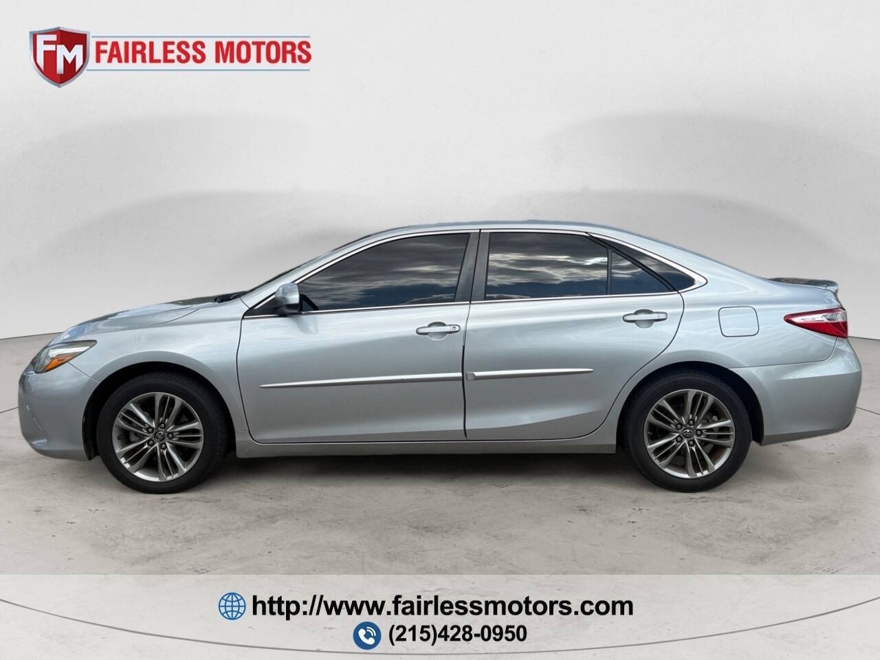 2016 Toyota Camry SE 4dr Sedan