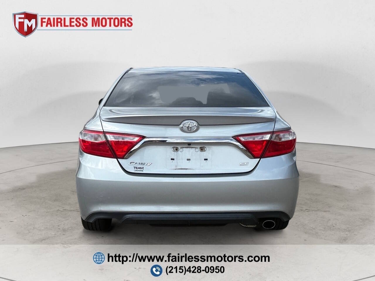 2016 Toyota Camry SE 4dr Sedan