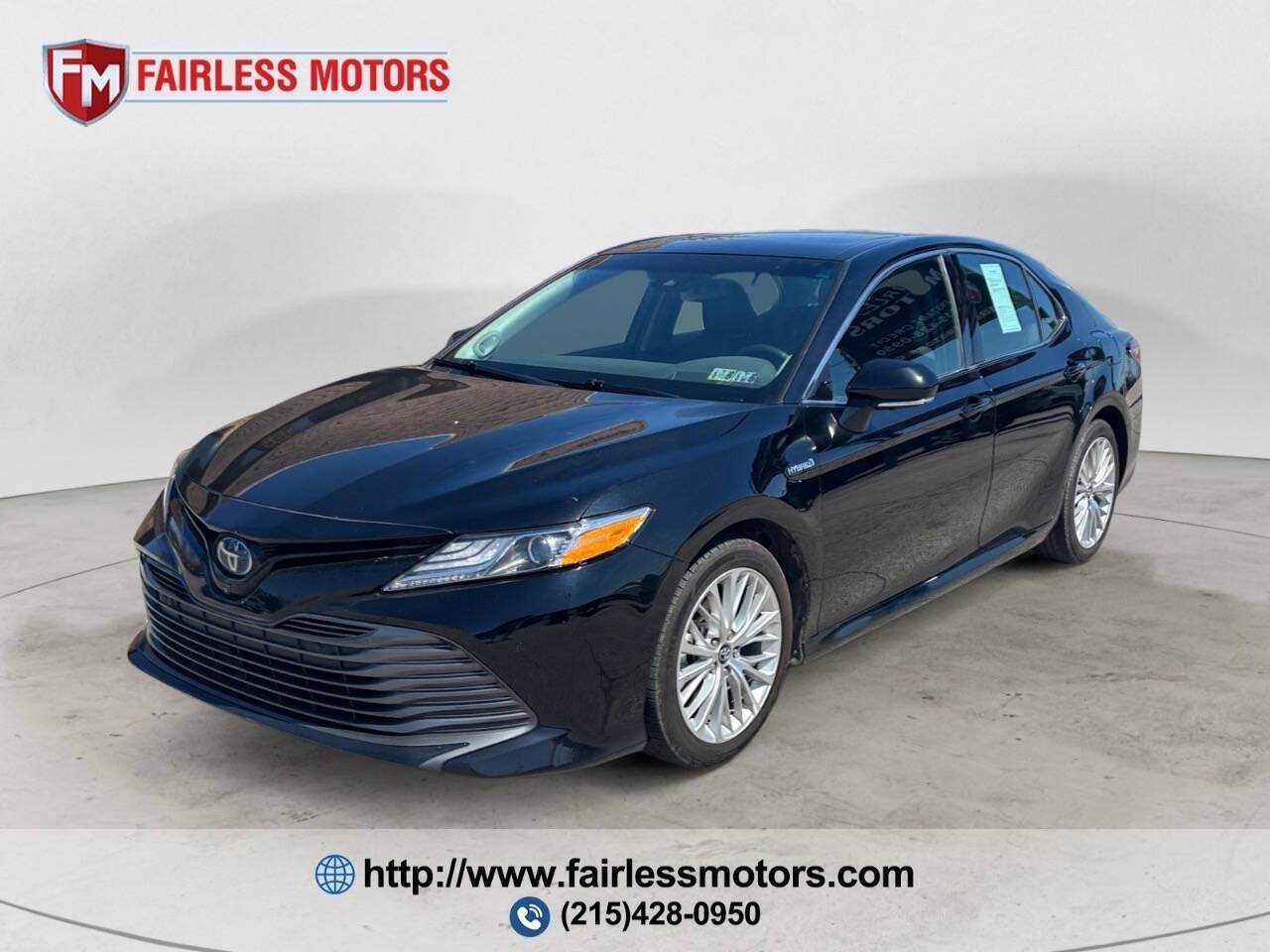 2020 Toyota Camry Hybrid XLE 4dr Sedan