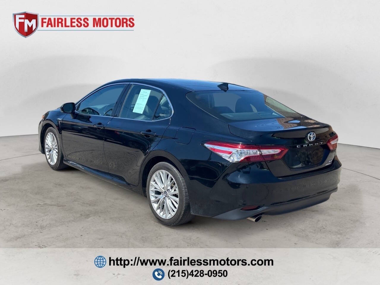 2020 Toyota Camry Hybrid XLE 4dr Sedan
