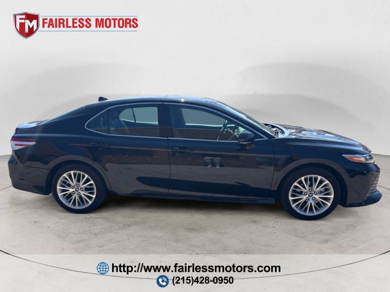 2020 Toyota Camry Hybrid XLE 4dr Sedan