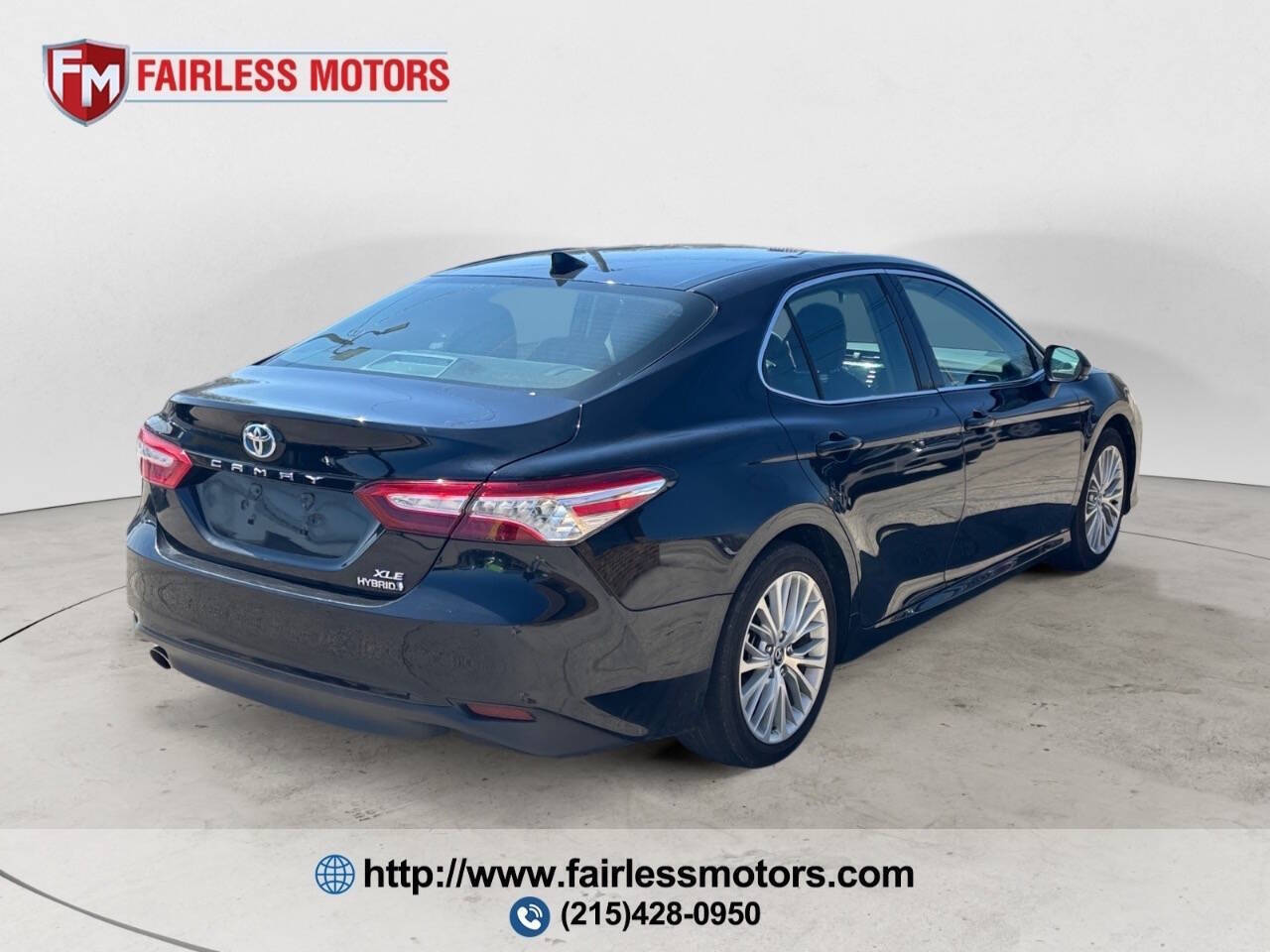 2020 Toyota Camry Hybrid XLE 4dr Sedan