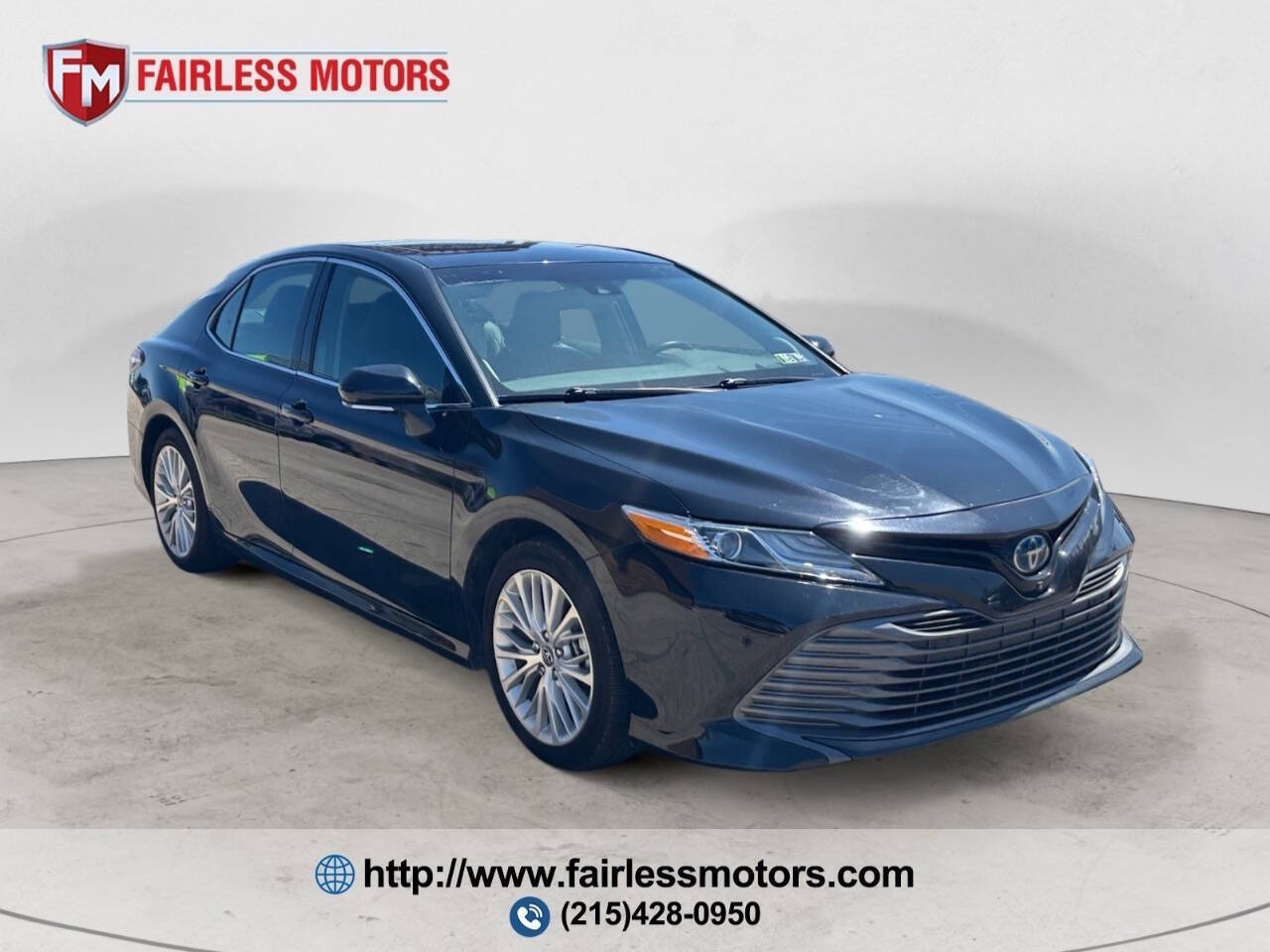 2020 Toyota Camry Hybrid XLE 4dr Sedan