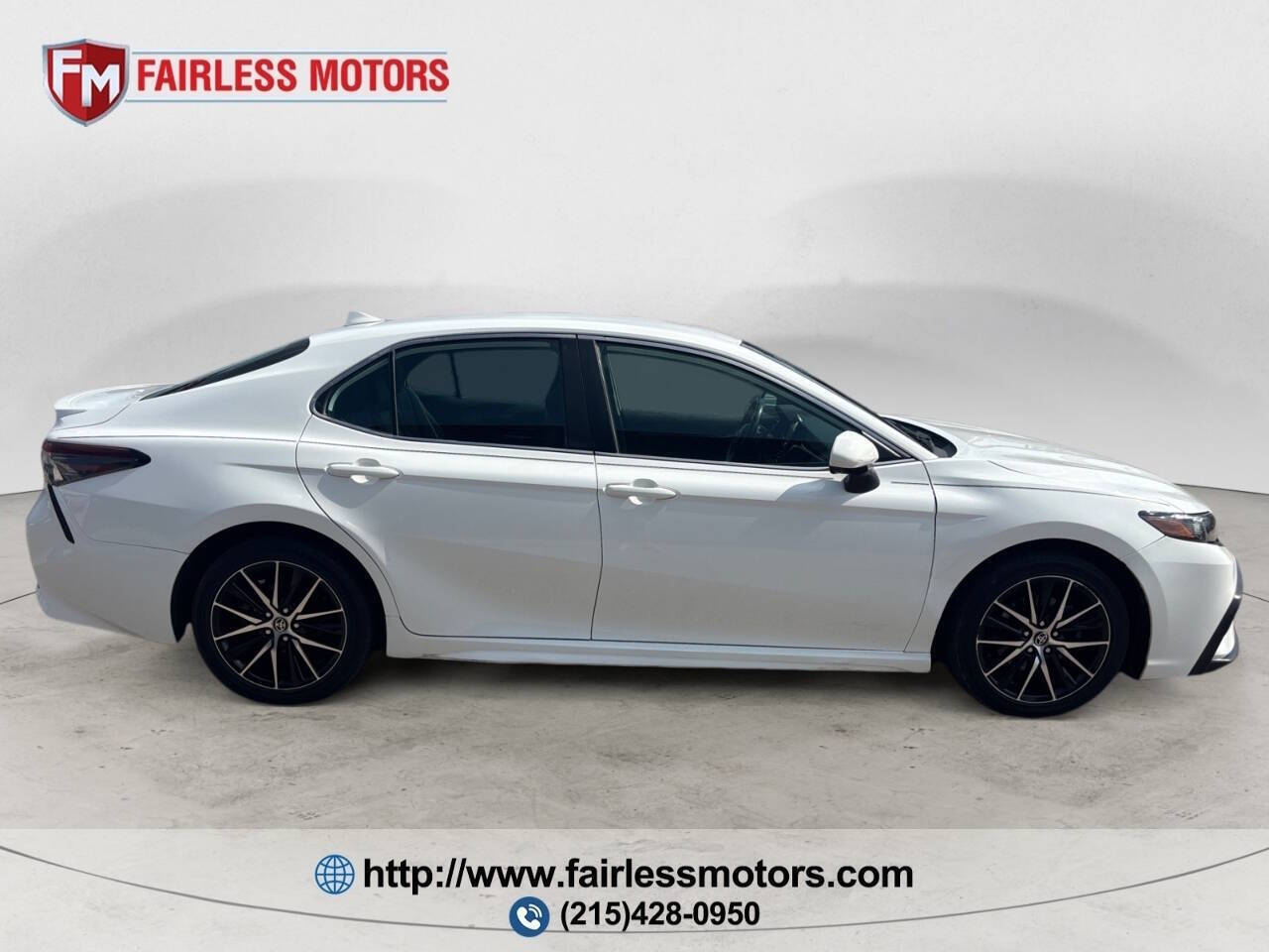2021 Toyota Camry SE 4dr Sedan