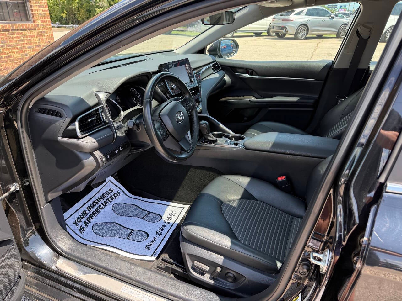 2023 Toyota Camry SE AWD 4dr Sedan