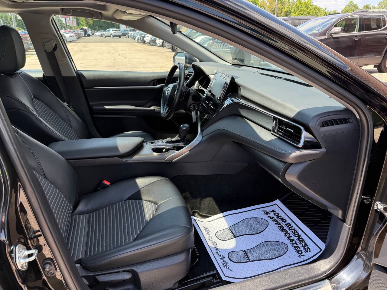 2023 Toyota Camry SE AWD 4dr Sedan