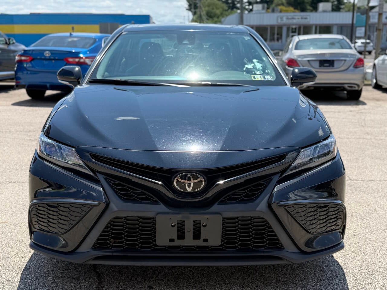 2023 Toyota Camry SE AWD 4dr Sedan