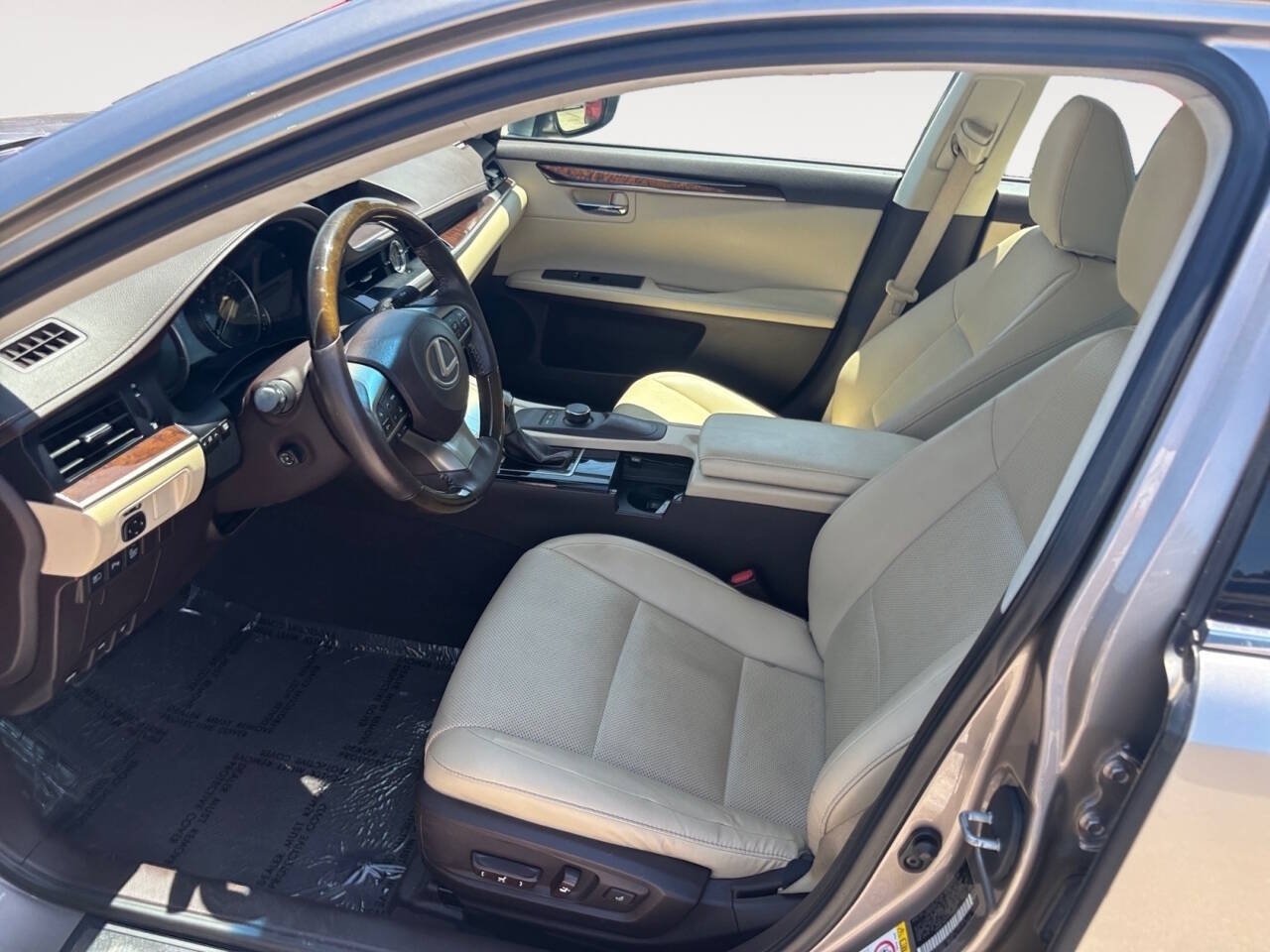 2017 Lexus ES 350 Base 4dr Sedan