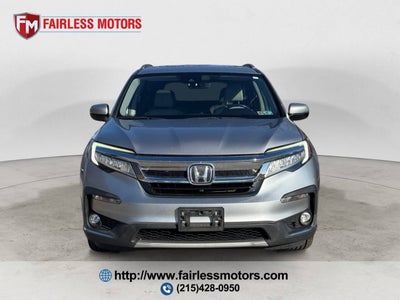 2019 Honda Pilot Touring w/Rear Captain's Chairs AWD 4dr SUV