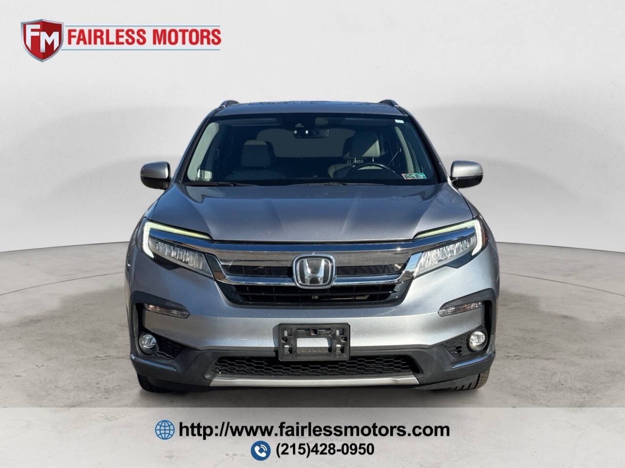 2019 Honda Pilot Touring w/Rear Captain's Chairs AWD 4dr SUV
