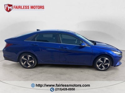 2022 Hyundai Elantra SEL 4dr Sedan