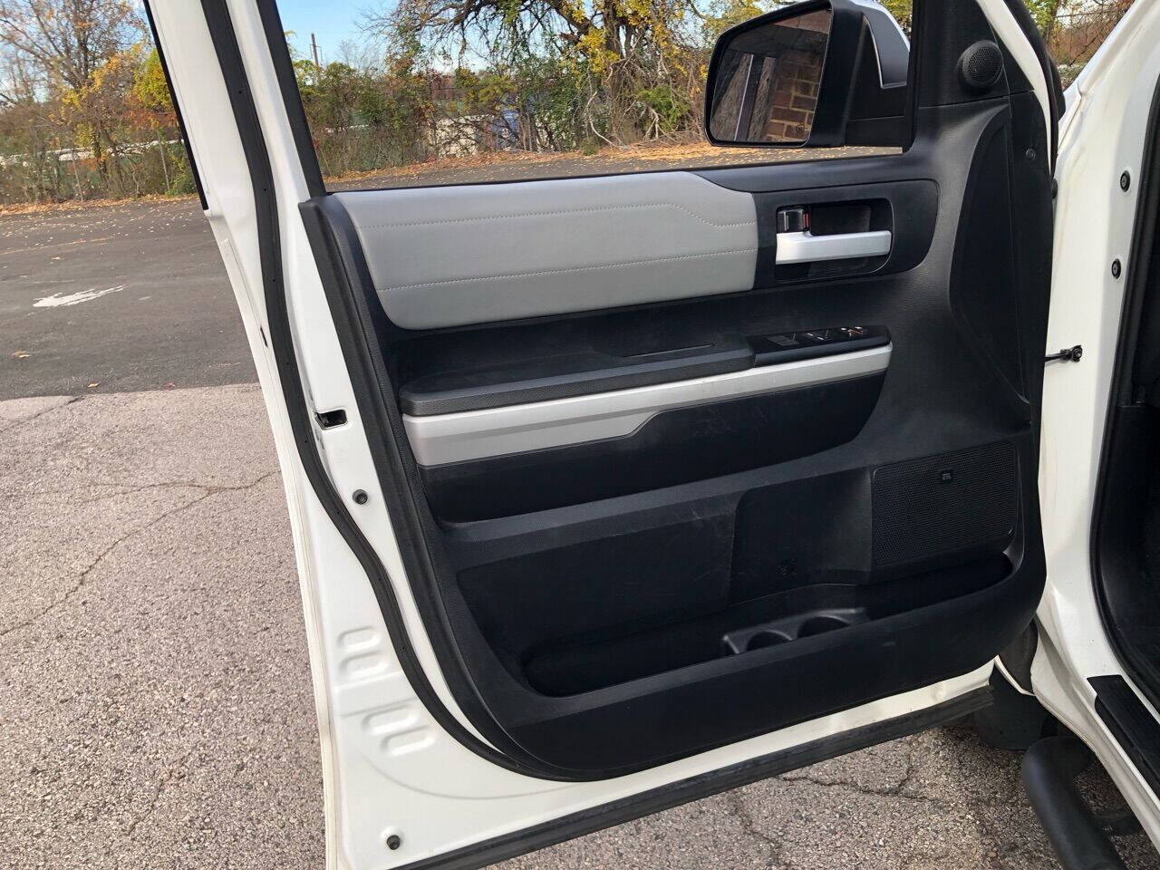 2019 Toyota Tundra Limited 4x4 4dr CrewMax Cab Pickup SB (5.7L V8)