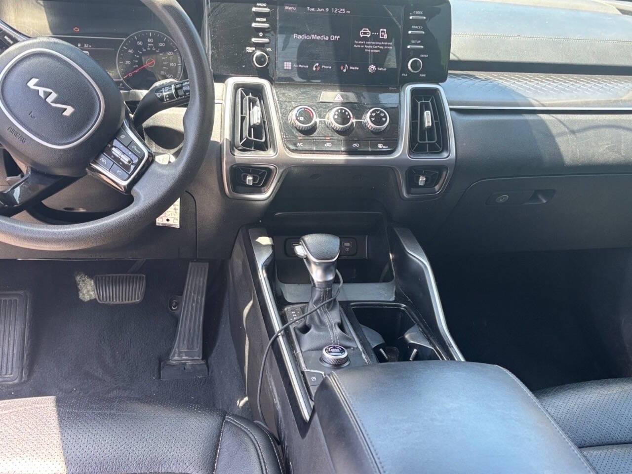 2023 Kia Sorento LX 4dr SUV