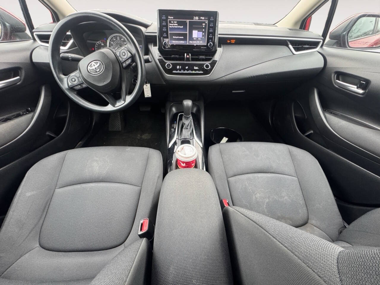 2021 Toyota Corolla LE 4dr Sedan