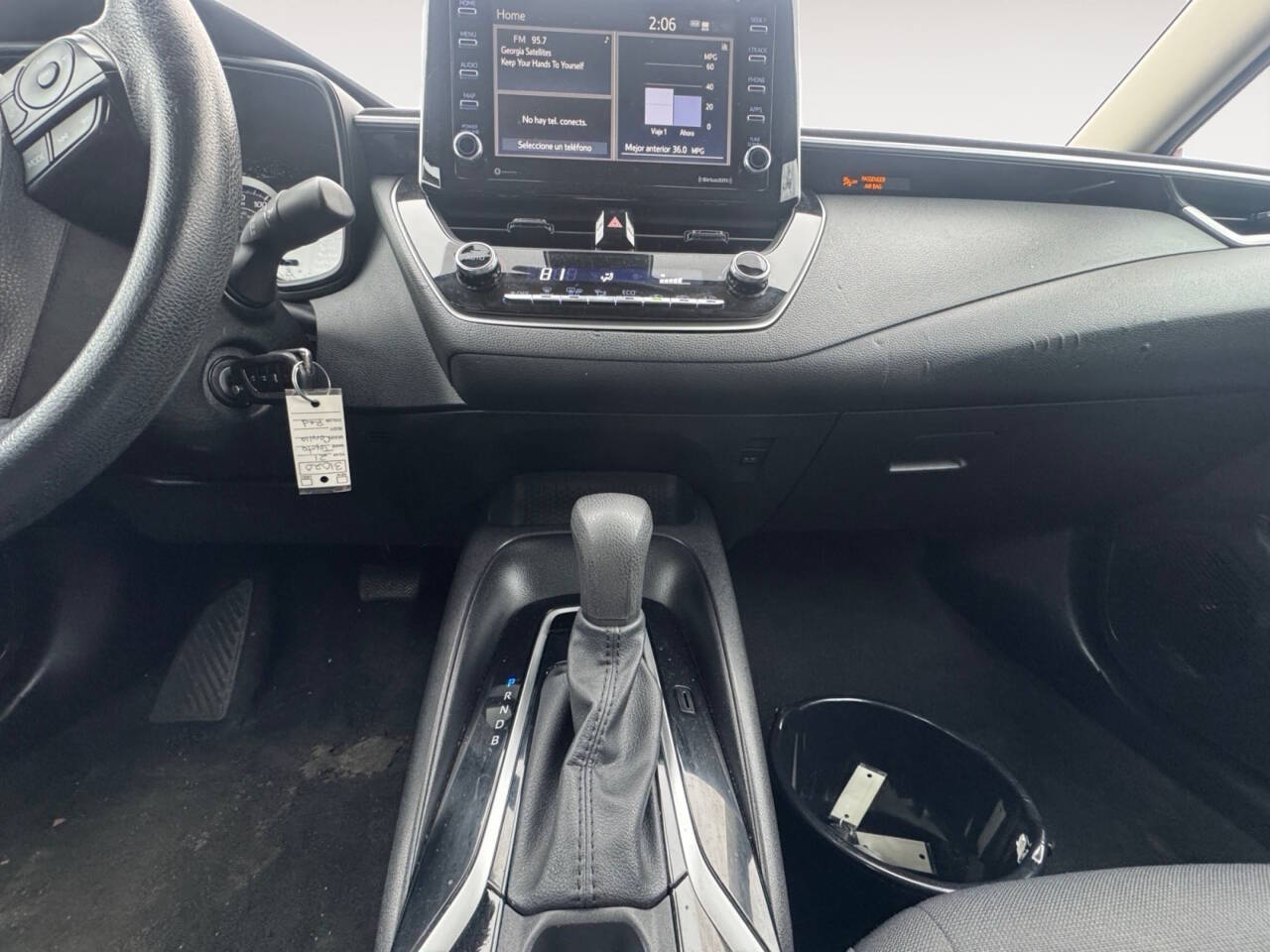 2021 Toyota Corolla LE 4dr Sedan