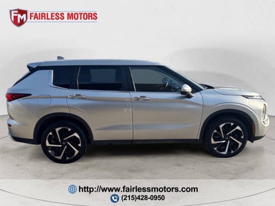 2023 Mitsubishi Outlander SE AWD 4dr SUV