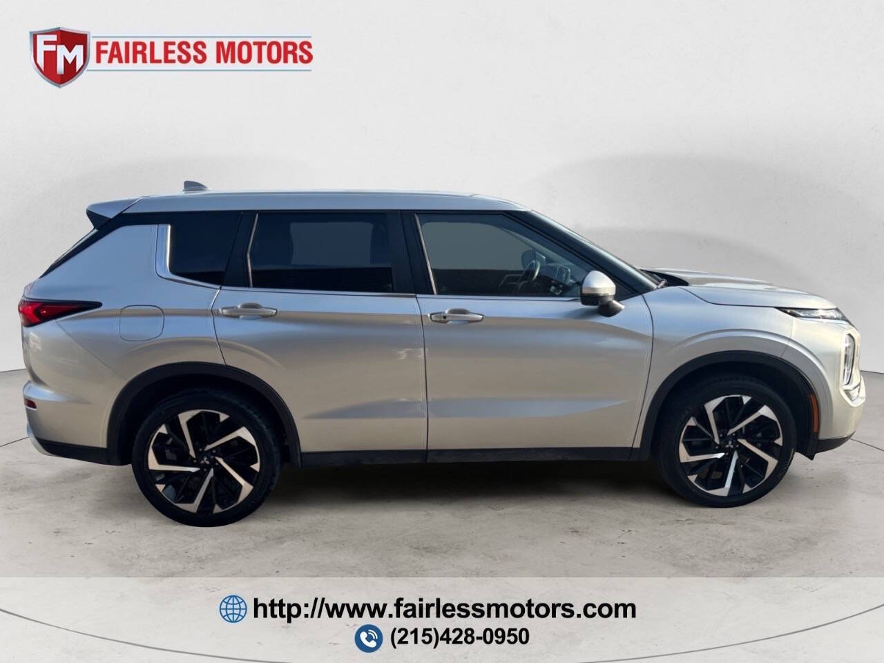2023 Mitsubishi Outlander SE AWD 4dr SUV