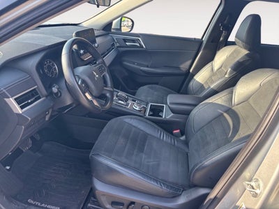 2023 Mitsubishi Outlander SE AWD 4dr SUV