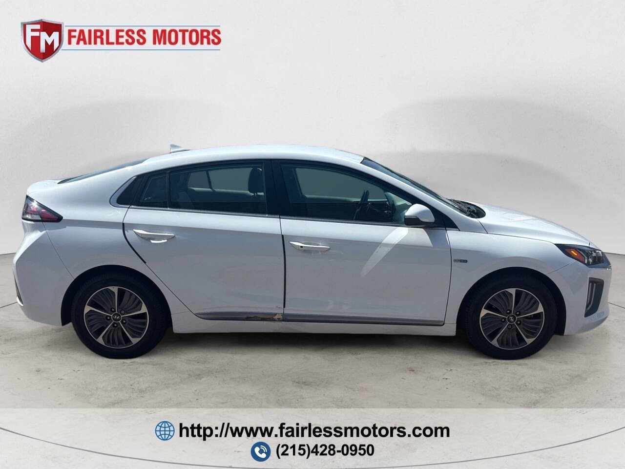2020 Hyundai Ioniq Plug-in Hybrid SEL 4dr Hatchback