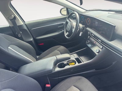 2025 Hyundai Sonata Hybrid SEL 4dr Sedan