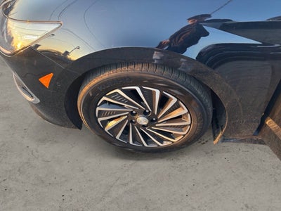 2023 Hyundai Sonata Hybrid Limited 4dr Sedan