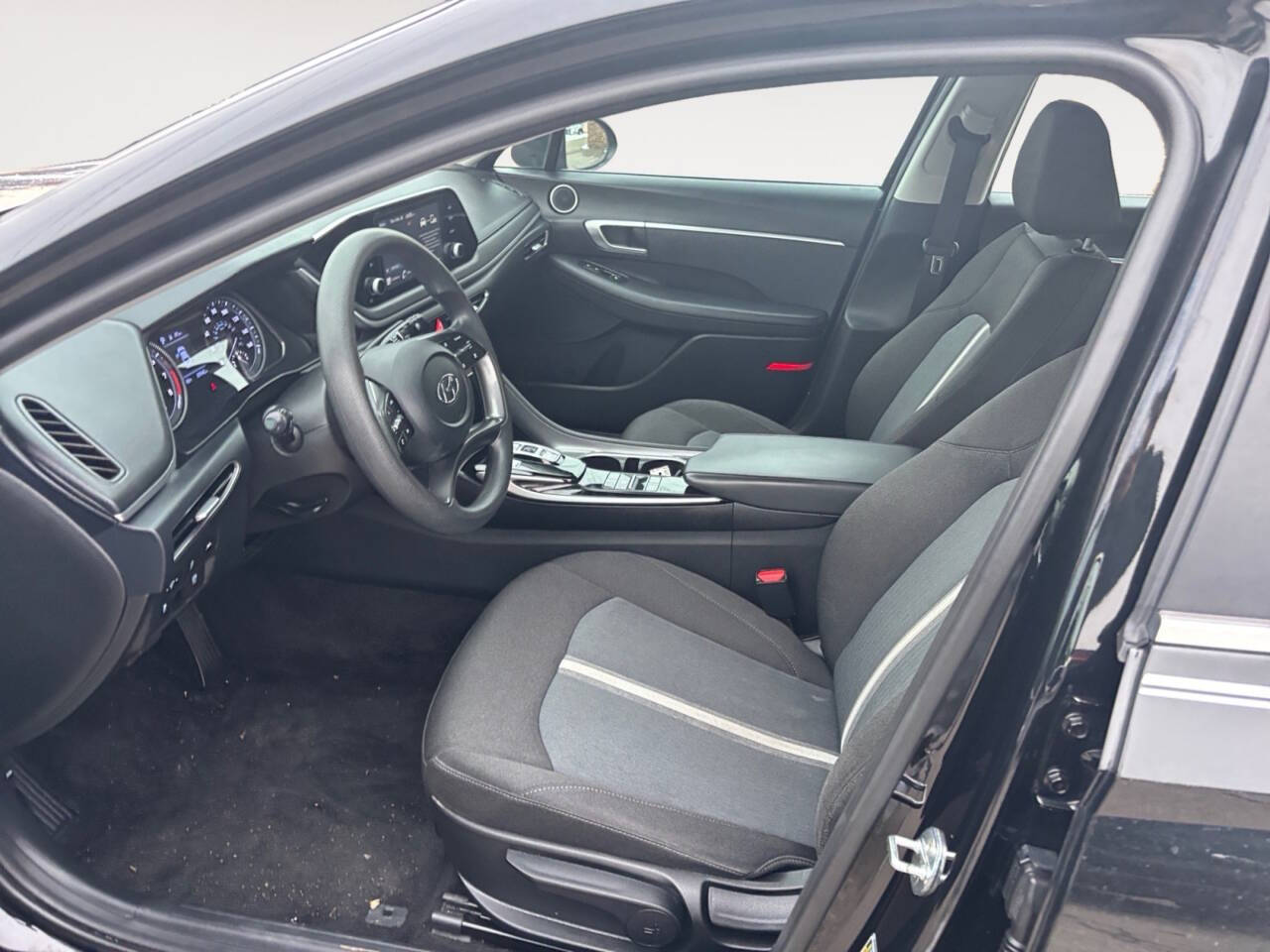 2025 Hyundai Sonata SEL 4dr Sedan