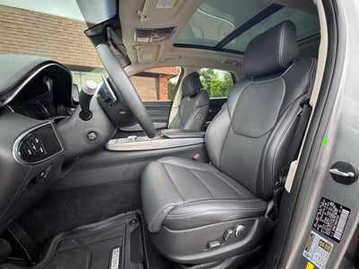 2022 Genesis GV70 2.5T Standard AWD 4dr SUV