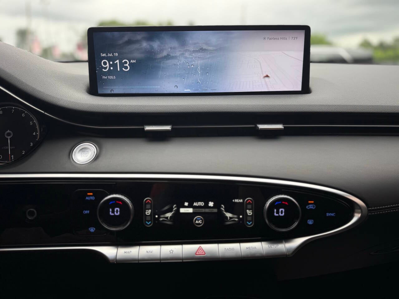 2022 Genesis GV70 2.5T Standard AWD 4dr SUV