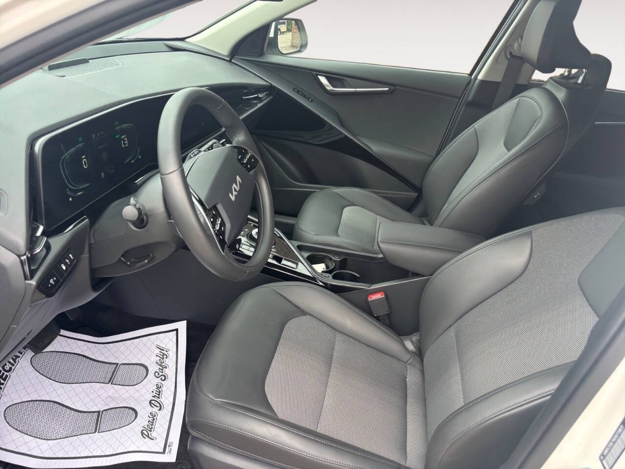 2025 Kia Niro Plug-In Hybrid EX 4dr Crossover
