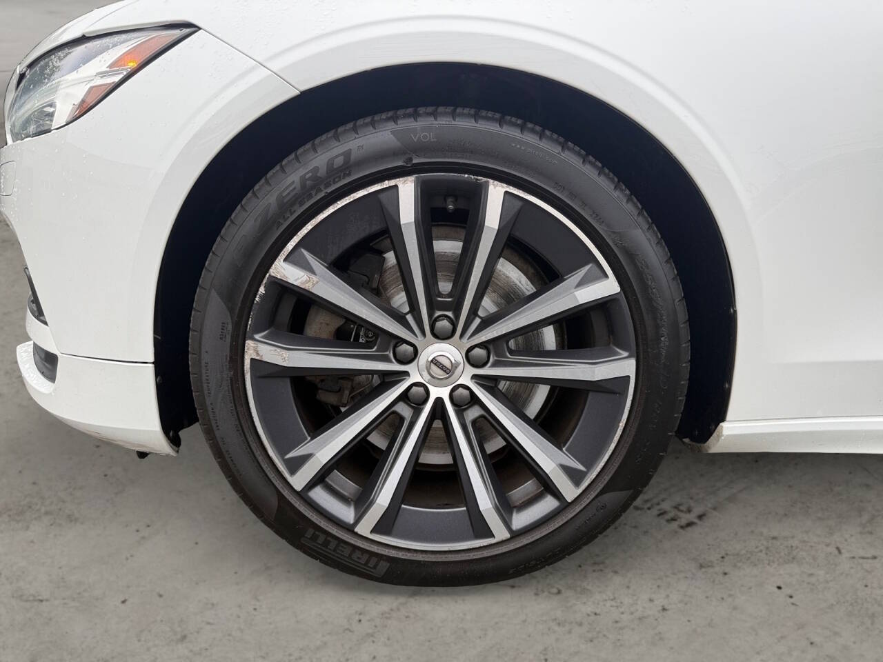 2021 Volvo S90 T6 Momentum AWD 4dr Sedan