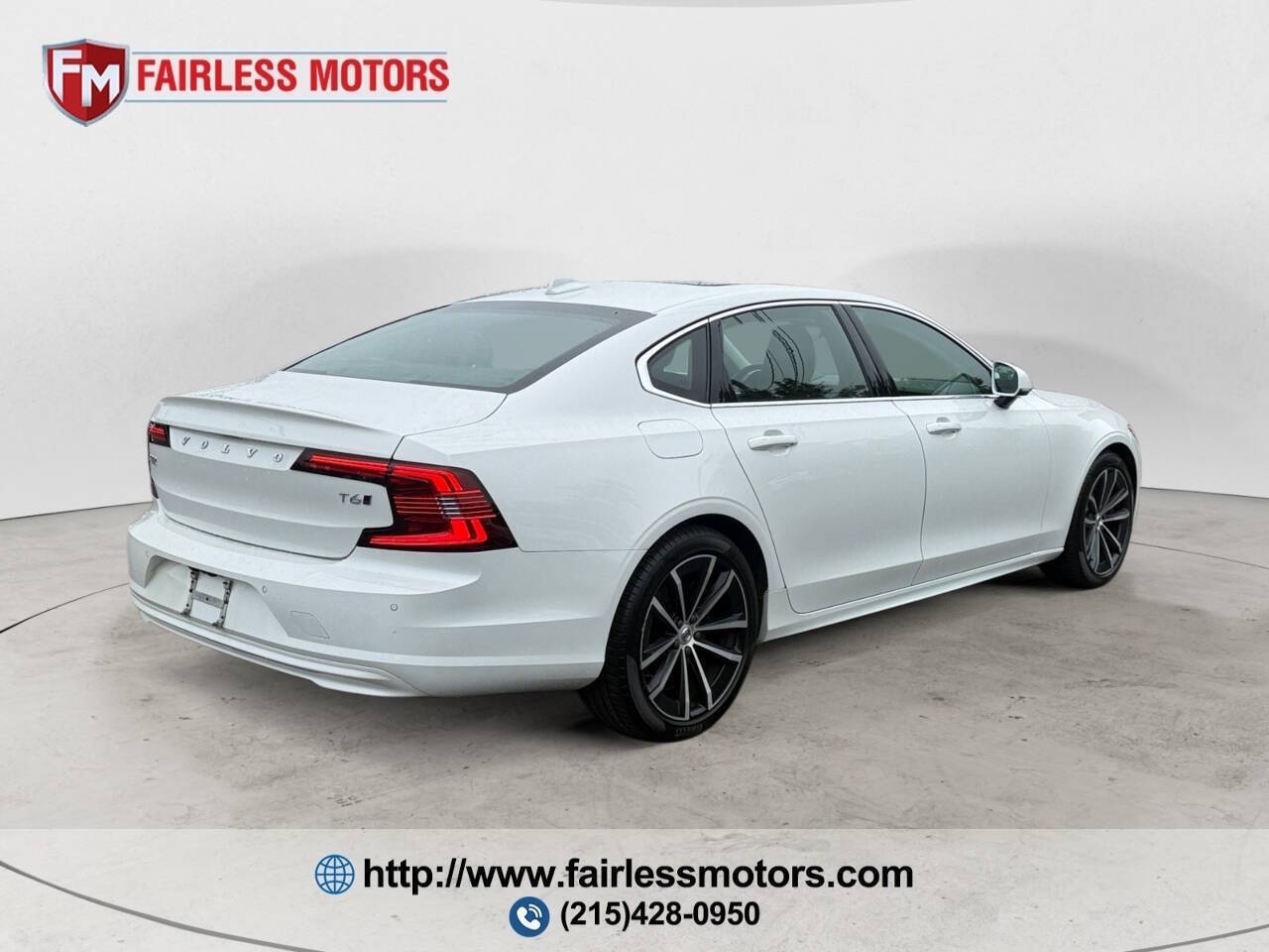 2021 Volvo S90 T6 Momentum AWD 4dr Sedan