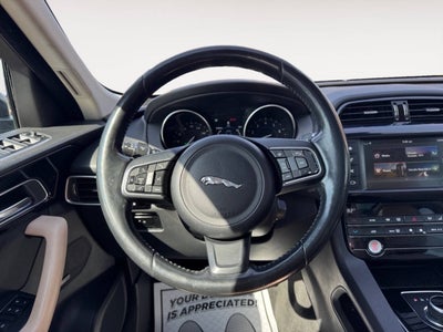 2018 Jaguar F-PACE 25t Premium AWD 4dr SUV