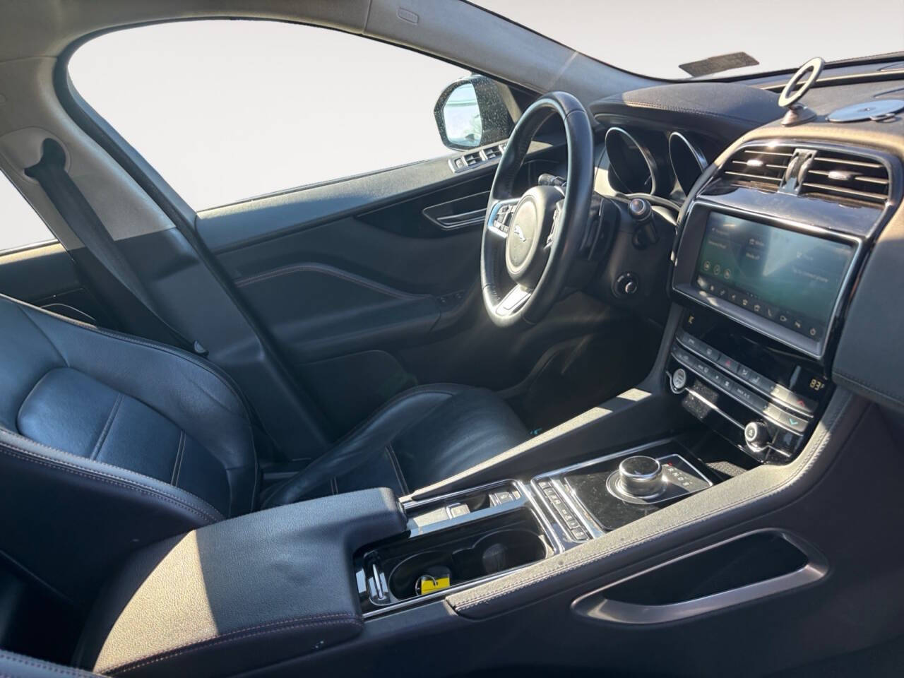 2020 Jaguar F-PACE 30t Prestige AWD 4dr SUV