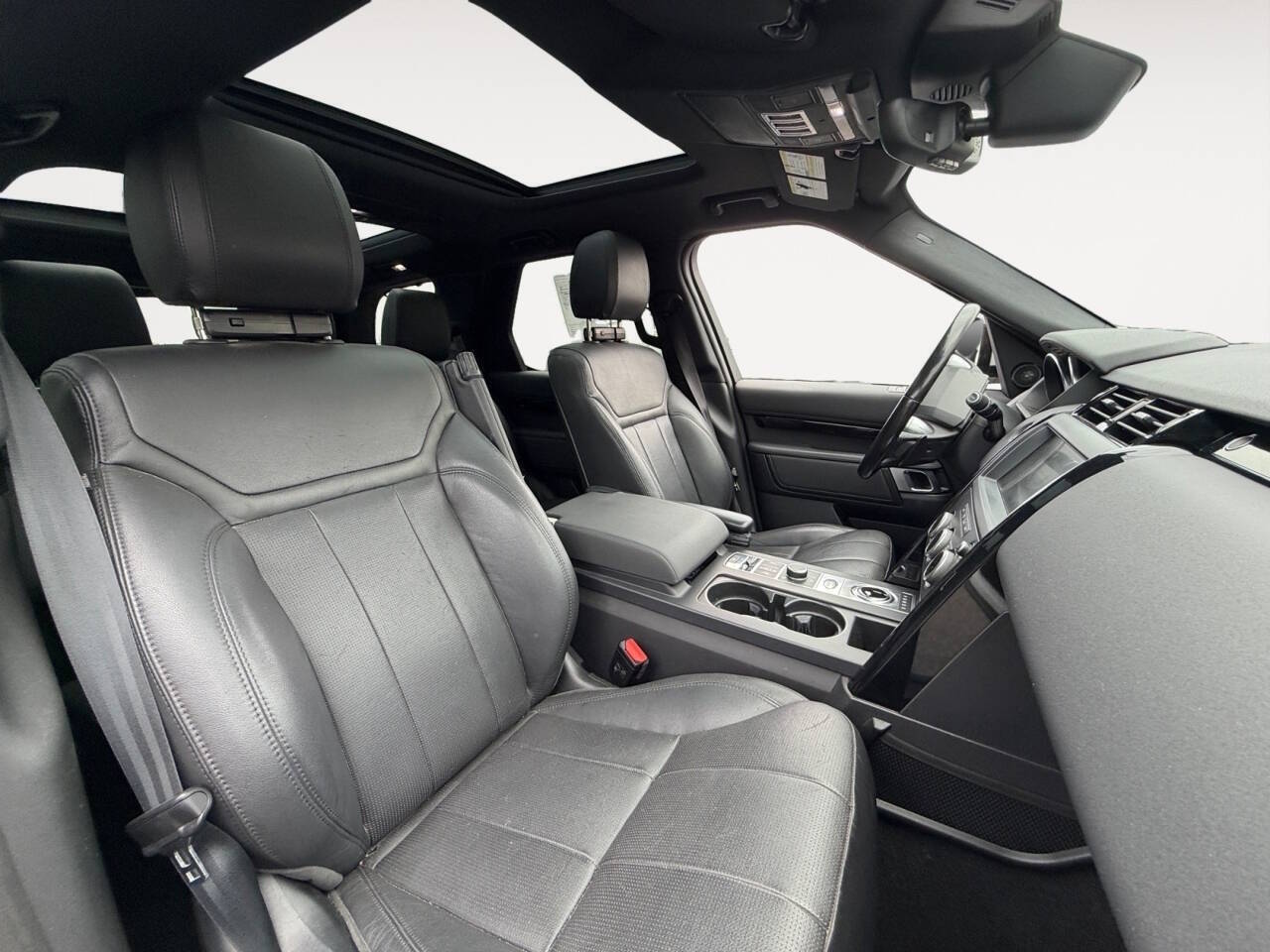2020 Land Rover Discovery SE AWD 4dr SUV