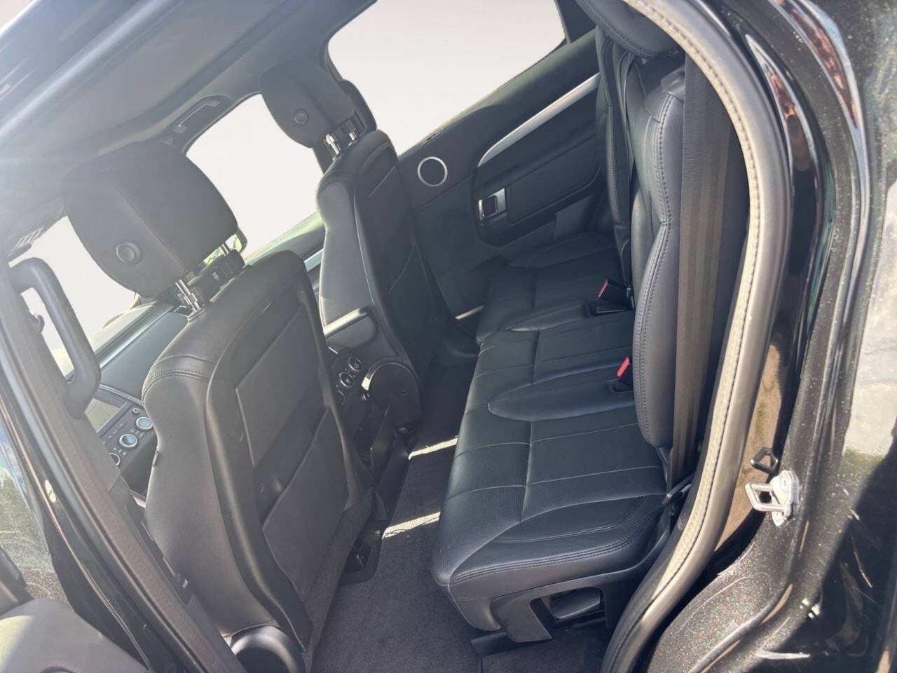 2020 Land Rover Discovery Landmark Edition AWD 4dr SUV