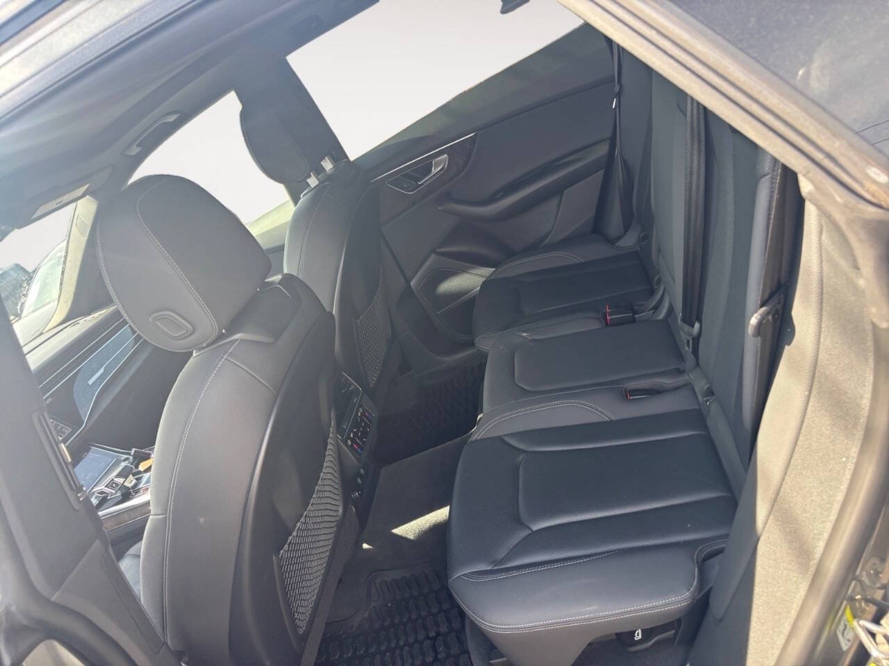 2020 Audi Q8 quattro Premium Plus 55 TFSI AWD 4dr SUV