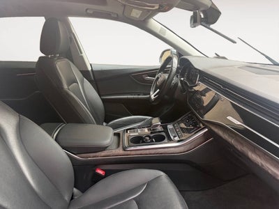 2020 Audi Q8 quattro Premium Plus 55 TFSI AWD 4dr SUV