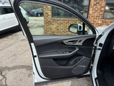 2019 Audi Q7 quattro Premium Plus 45 TFSI AWD 4dr SUV
