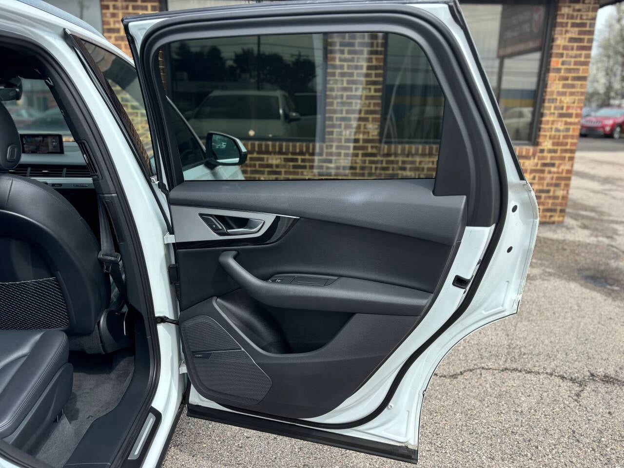 2019 Audi Q7 quattro Premium Plus 45 TFSI AWD 4dr SUV