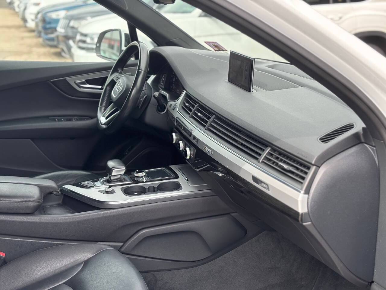 2019 Audi Q7 quattro Premium Plus 45 TFSI AWD 4dr SUV