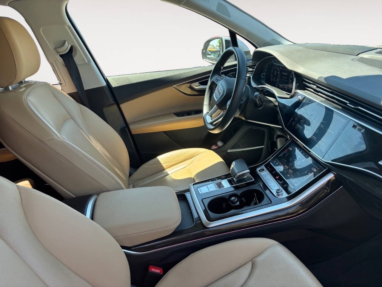 2022 Audi Q7 quattro Prestige 55 TFSI AWD 4dr SUV